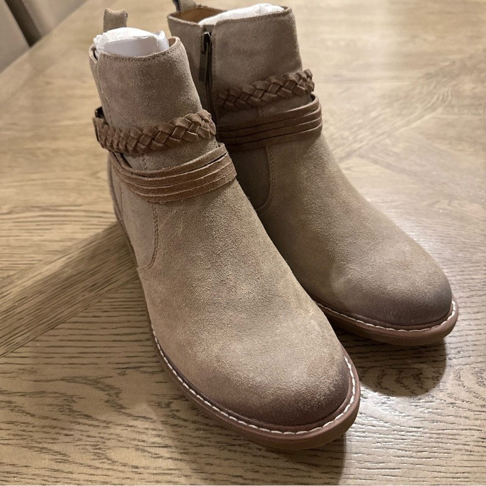 Earth Jeno Round Toe Casual Booties Taupe Ankle Boots Comfort Shoe Size 9.5 - Picture 3 of 5